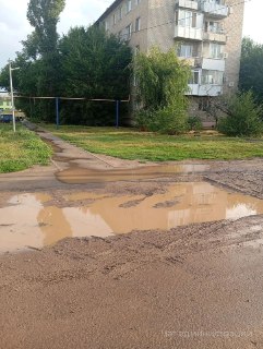 Жители требуют ремонта пешеходного перехода у школы № 55 и детсада № 5
