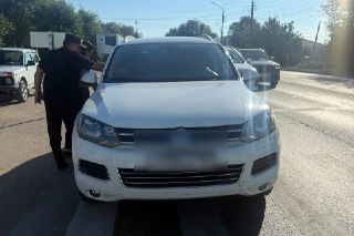 Подросток угнал Volkswagen Touareg, чтобы впечатлить девушку
